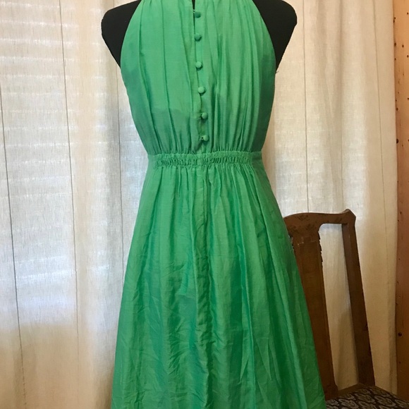 Dress -flattering Emerald green - M (fits like 4). - Picture 4 of 10